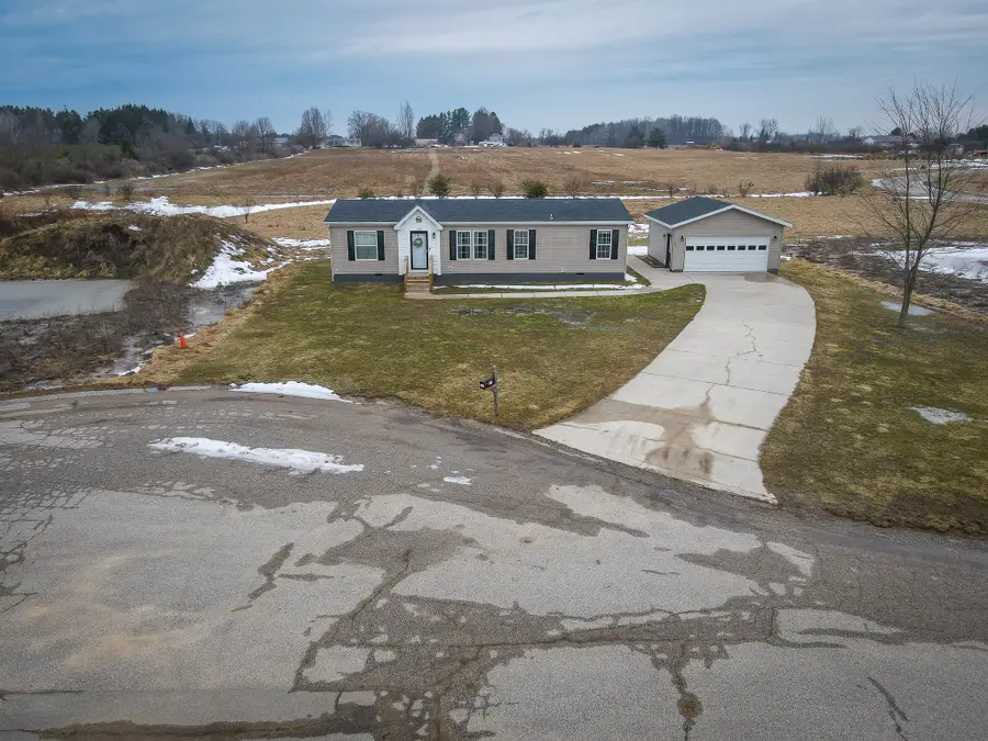 104 Evans Way, Scottville, MI 49454 - #3