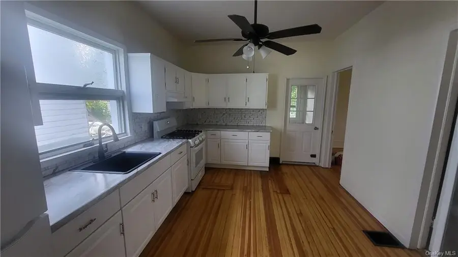 20 Manitou Avenue #1, Poughkeepsie, NY 12603 - #3