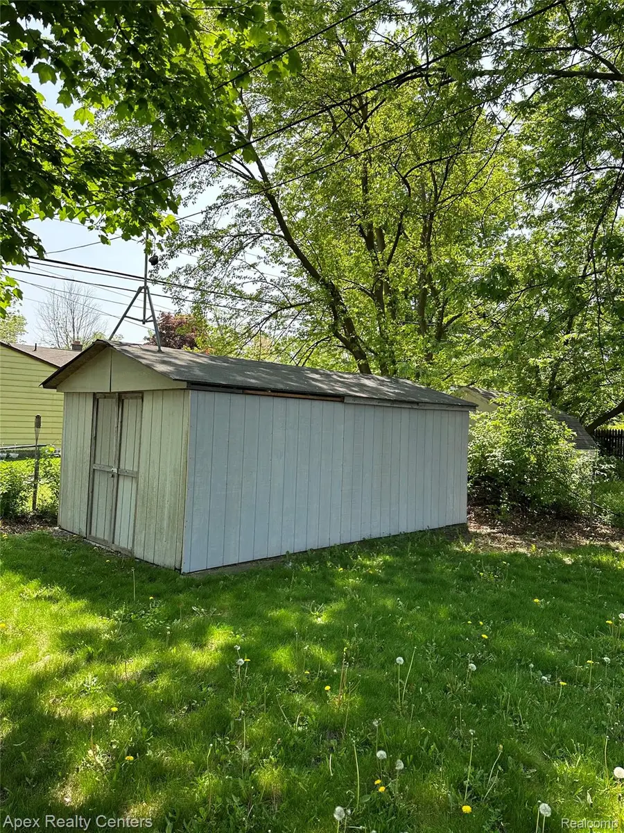 5157 S Hubbard Street, Wayne, MI 48184 - #3