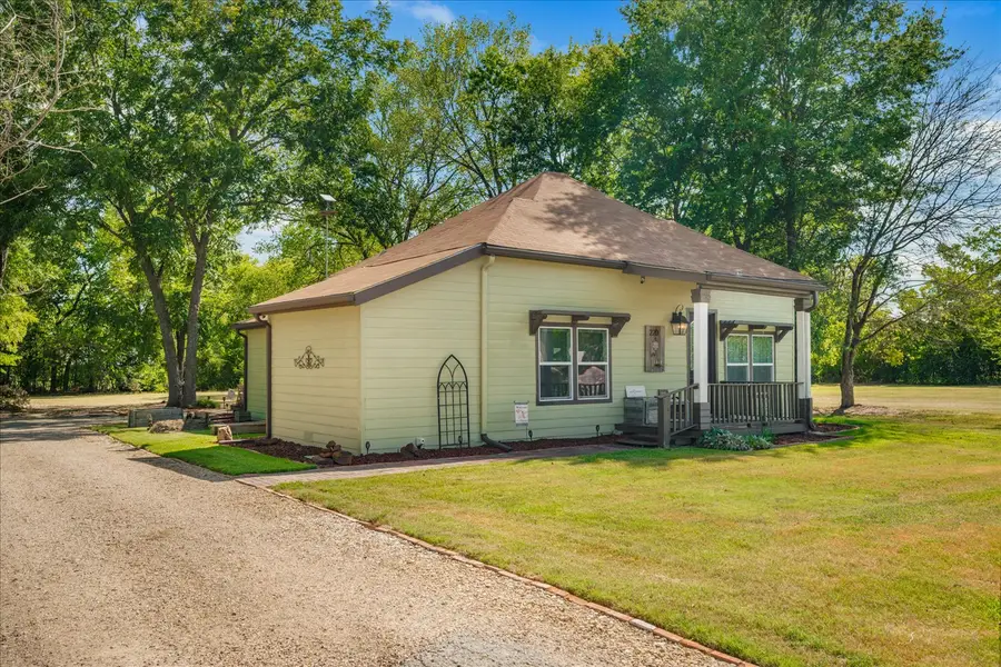 220 E Holley Street, Alba, TX 75410 - #2