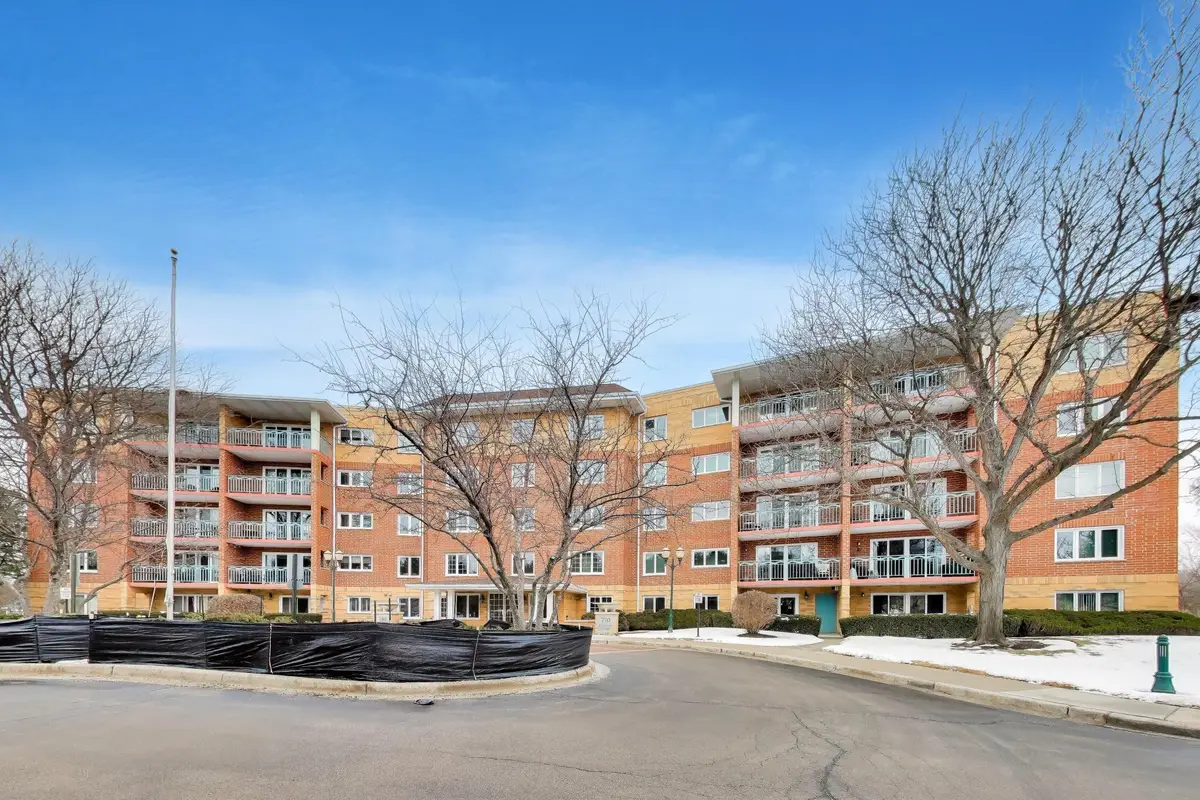 710 Creekside Drive #104A, Mount Prospect, IL 60056 - #1