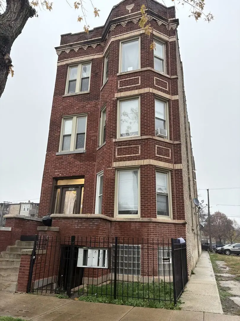 1443 S Drake Avenue #3F, Chicago, IL 60623 - #1