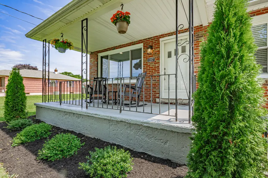1257 93rd Street, Niagara Falls, NY 14304 - #2