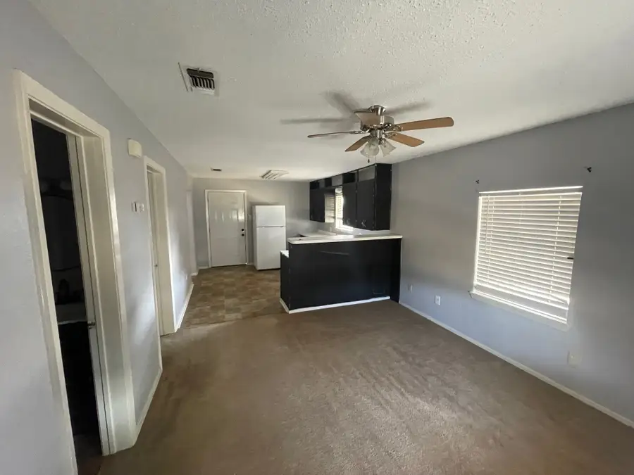 712 Narrow Street #null, Weatherford, TX 76086 - Image #3