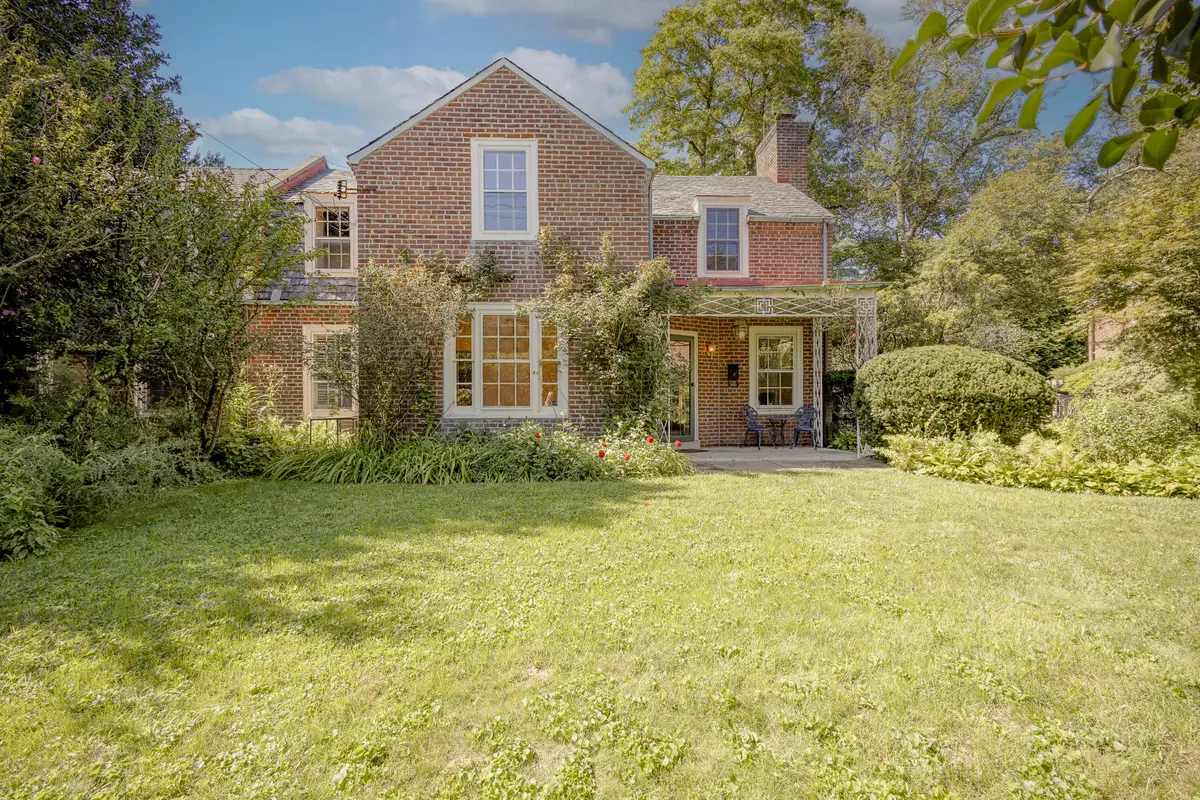 2 Tohopeka Ln, Philadelphia, PA 19118 - #1