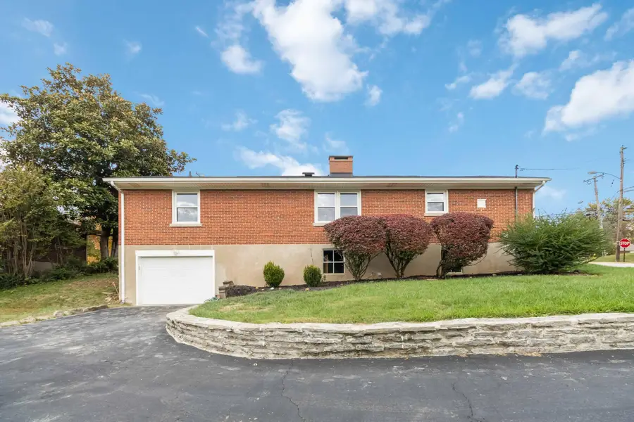 402 Barnes Mill Road, Richmond, KY 40475 - Image #2