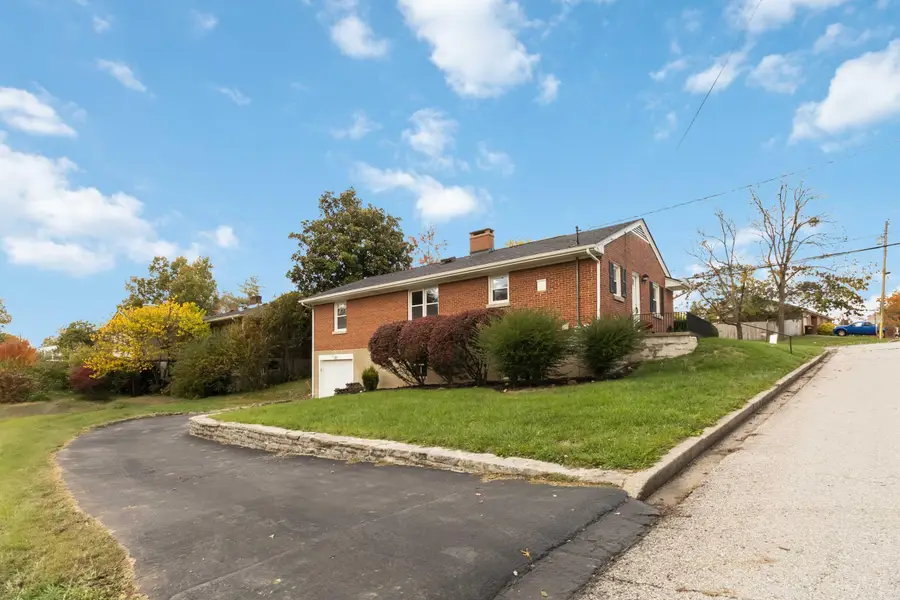 402 Barnes Mill Road, Richmond, KY 40475 - Image #3