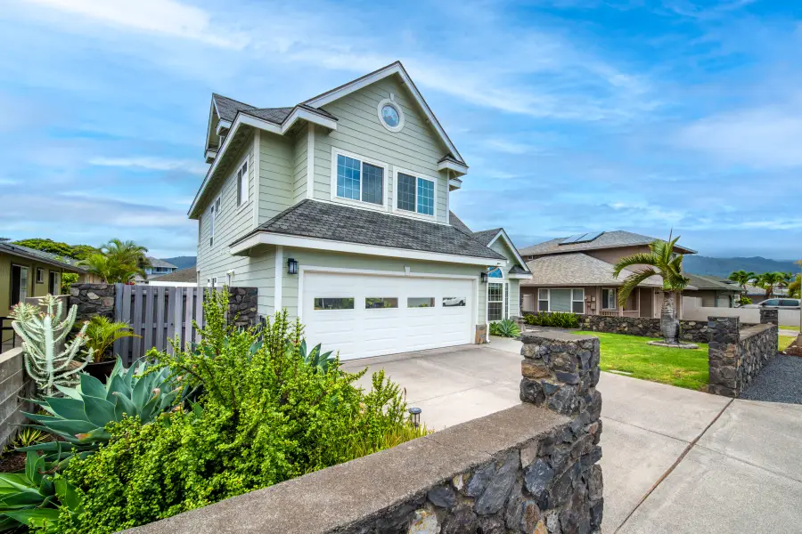 302 Kuualoha St, Kahului, HI 96732 - #2