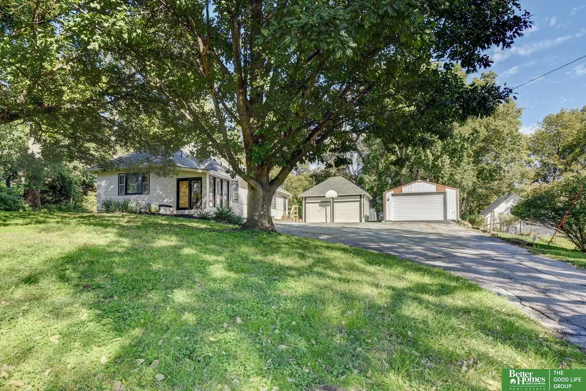 1510 Mcpherson Avenue, Council Bluffs, IA 51503 - #1