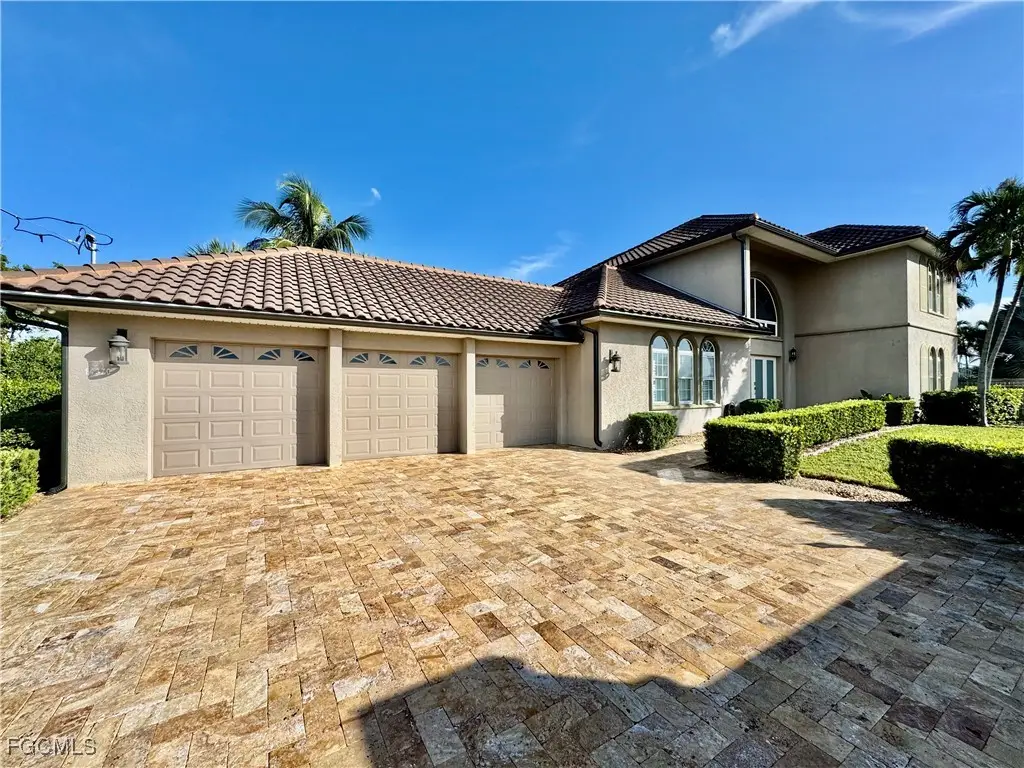 14370 Mcgregor Boulevard, Fort Myers, FL 33919 - #1