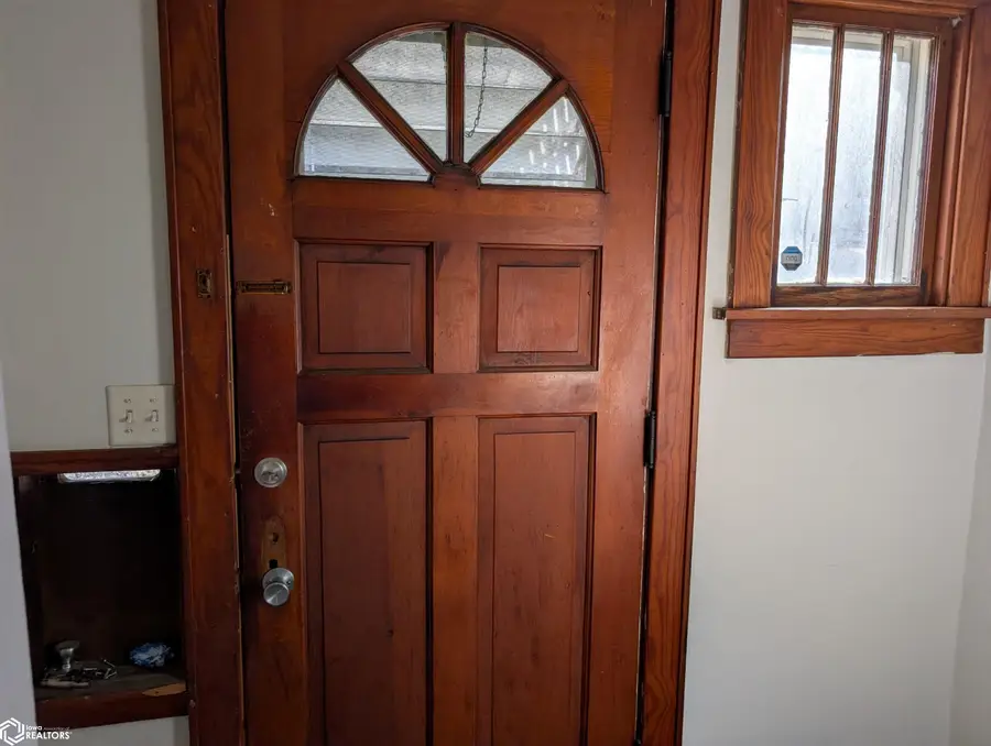 722 Market Street, Burlington, IA 52601 - #2