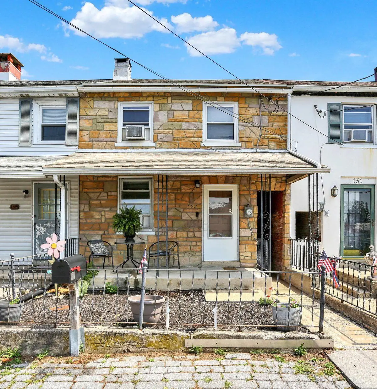 153 Spring Garden St, Leesport, PA 19533 - #1