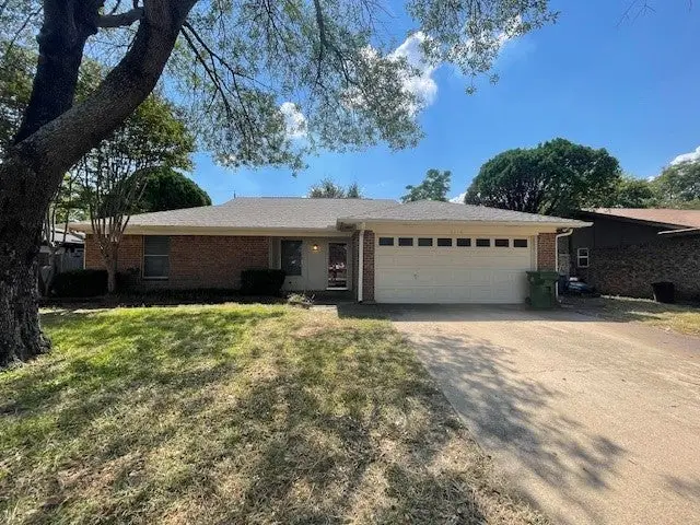 8116 Irish Drive, North Richland Hills, TX 76180 - Image #2