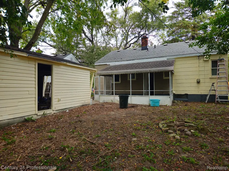 32147 Annapolis ST, Wayne, MI 48184 - #2