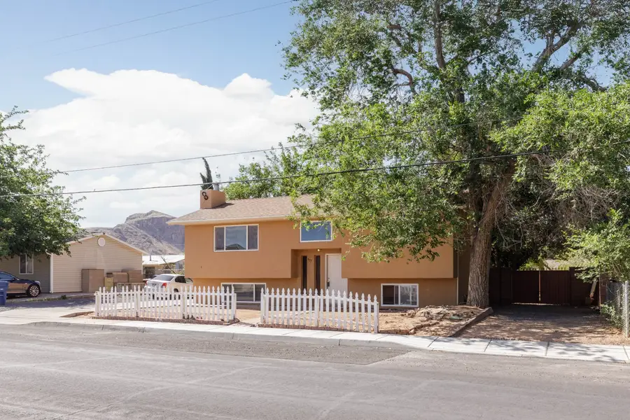 577 W 400 S, Hurricane, UT 84737 - #2