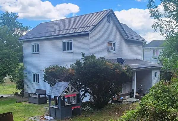 2404 Easler St, Mckeesport, PA 15132