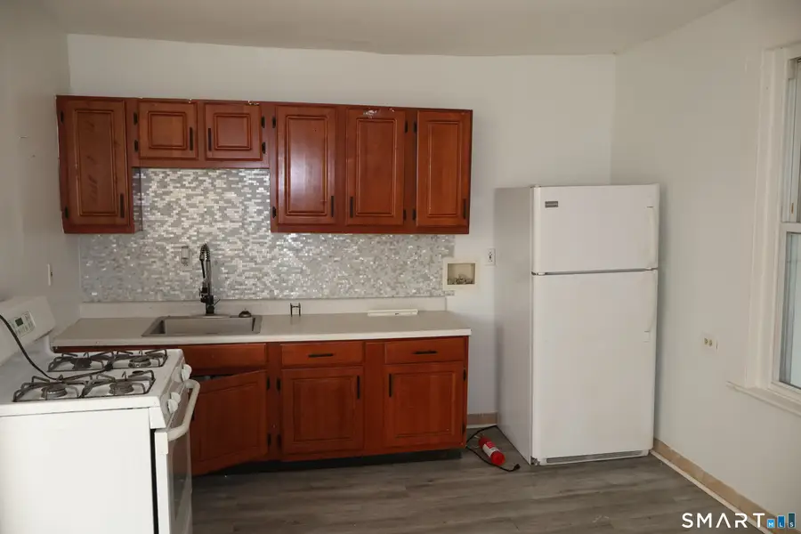 37-39 Elliott Street #2R, Hartford, CT 06114 - #2