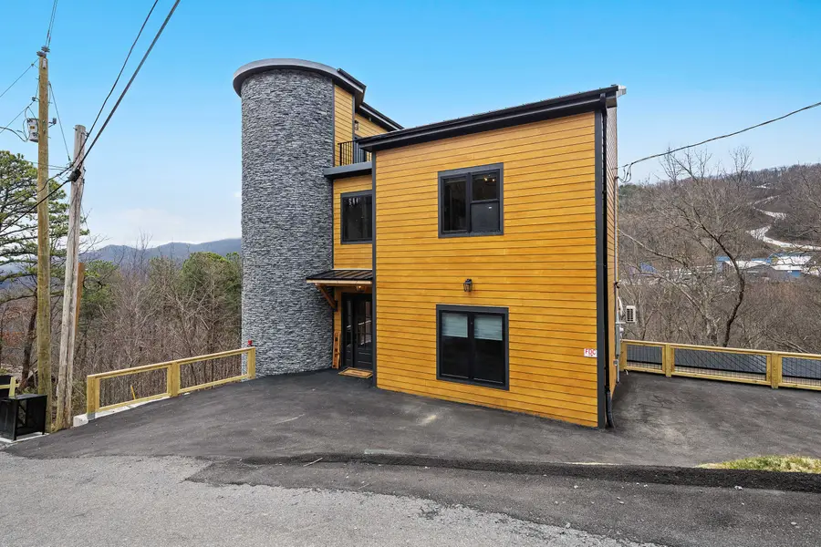 1253 Bavarian Way, Gatlinburg, TN 37738 - #3