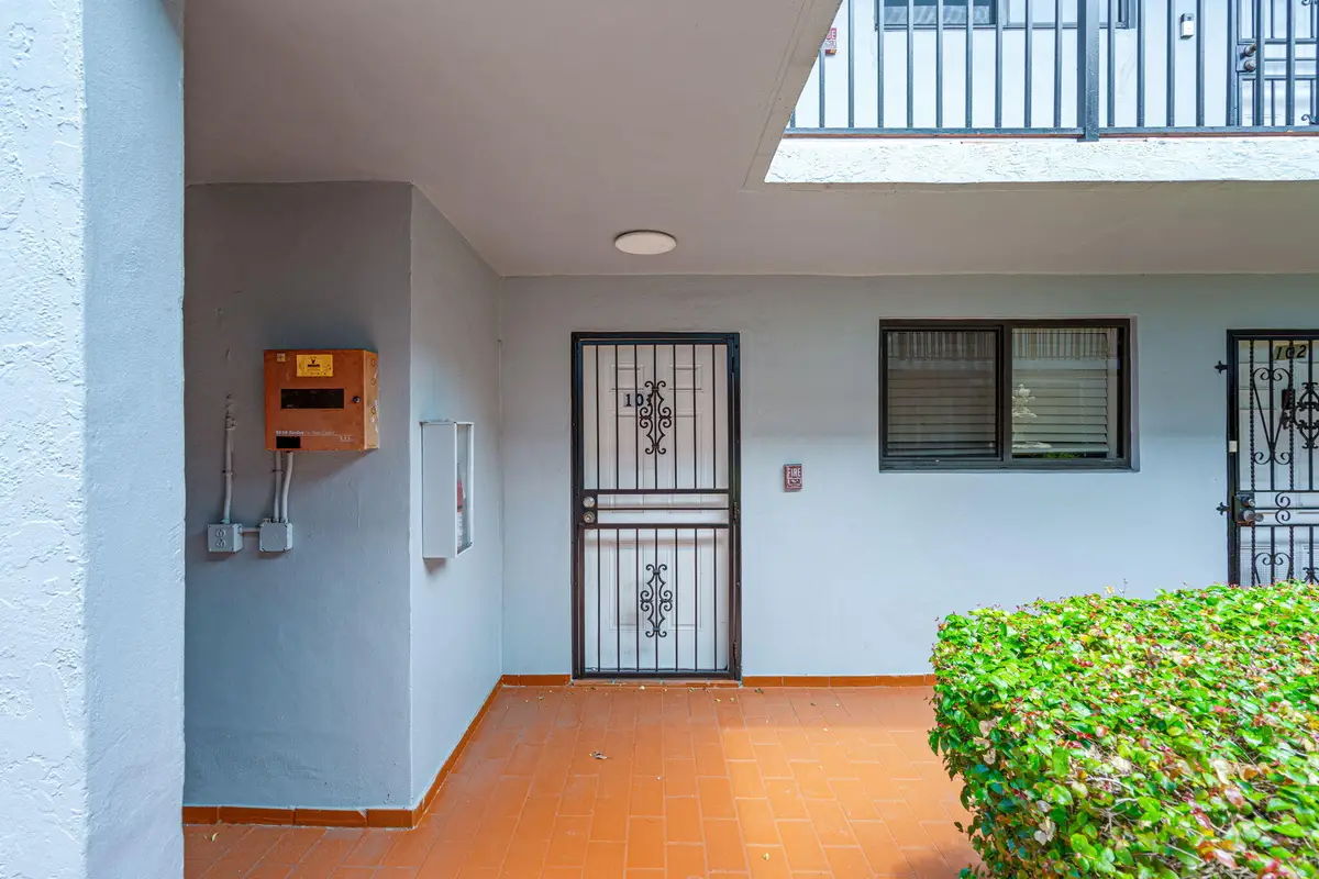 1340 W 41st Street #101, Hialeah, FL 33012 - #1