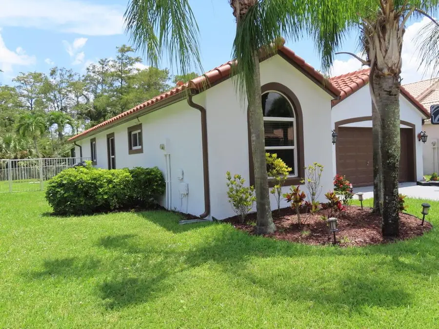 10674 Oak Bend Way, Wellington, FL 33414 - Image #2