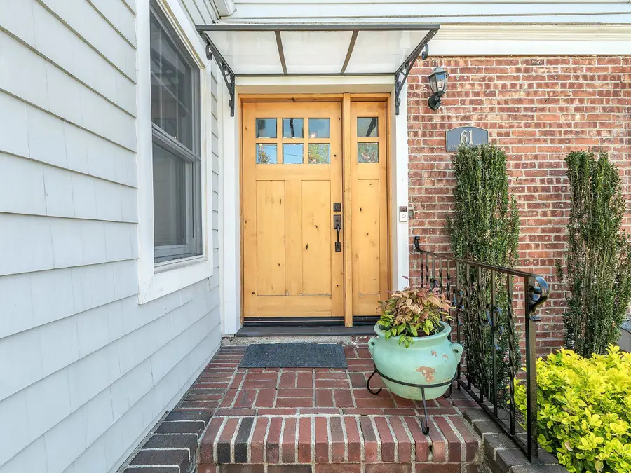 61 Cleveland Avenue, Glen Head, NY 11545 - #3