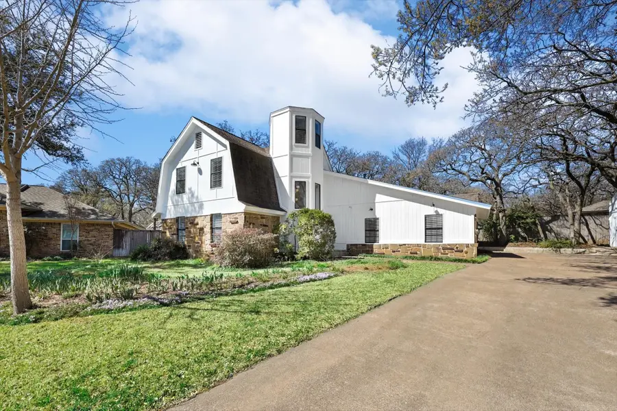 200 Eagle Court, Bedford, TX 76021 - #2