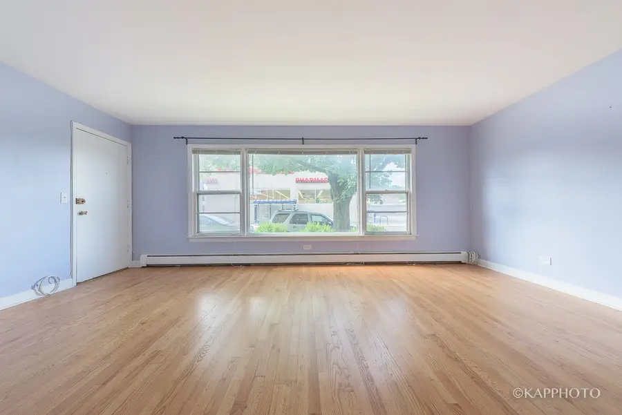 5942 W Addison Street #1, Chicago, IL 60634 - #2