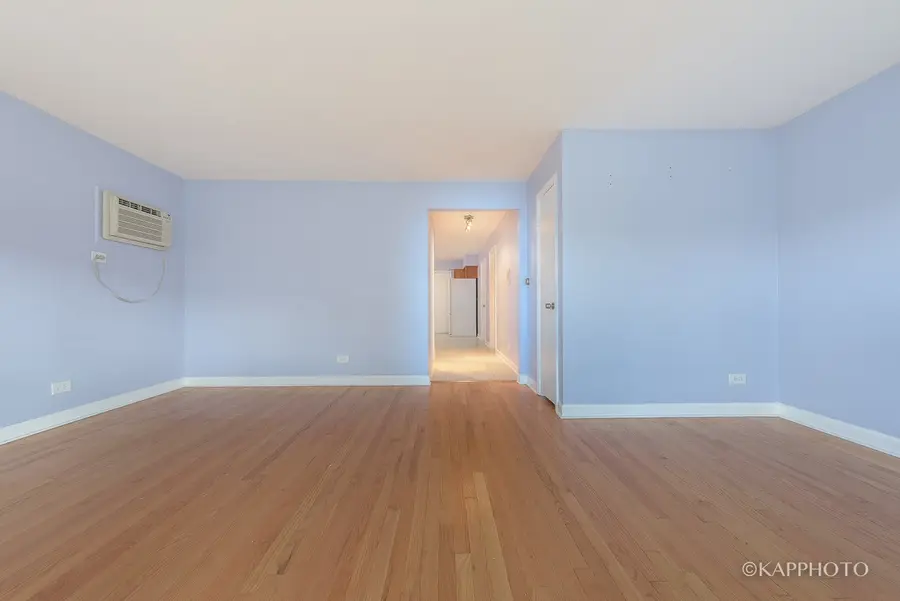 5942 W Addison Street #1, Chicago, IL 60634 - #3