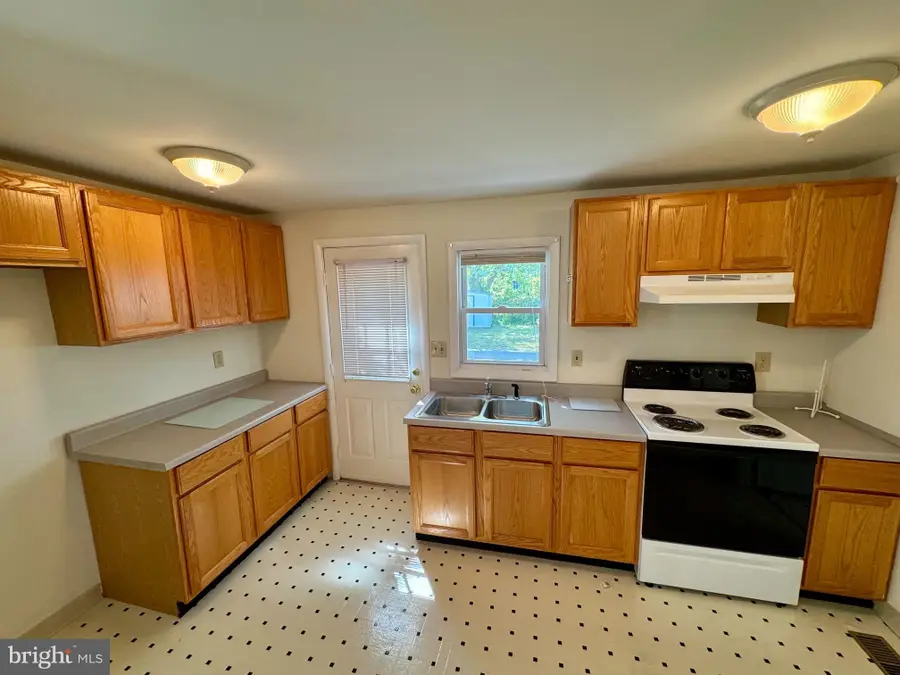 124 10th, Colonial Beach, VA 22443 - #3