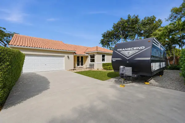 16921 SW 92nd Court, Palmetto Bay, FL 33157