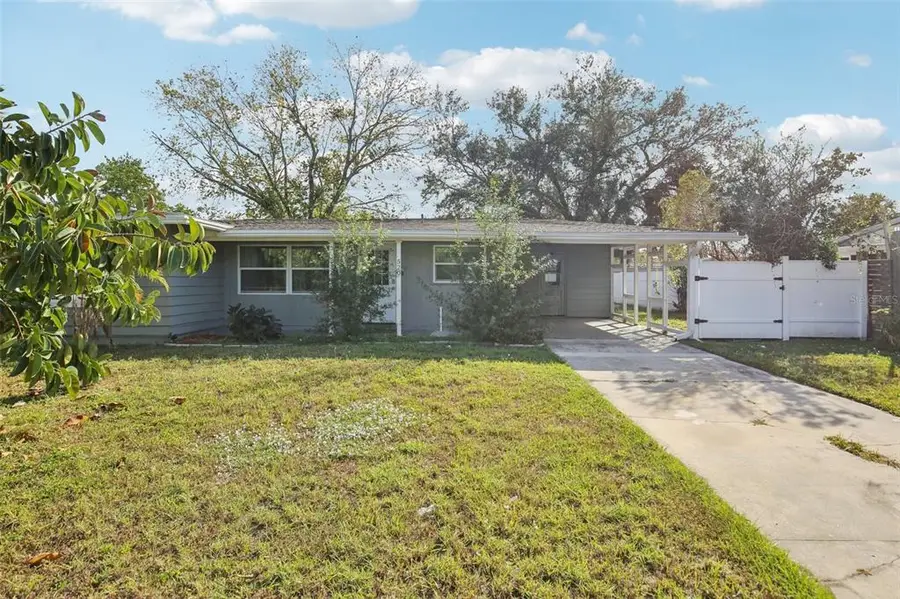 520 Fairfax Lane, Apollo Beach, FL 33572 - #2