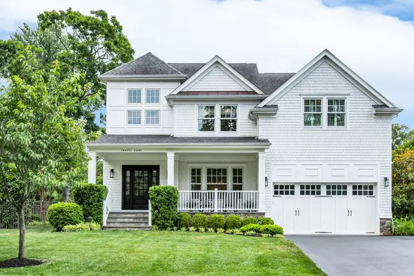 28 Lockwood Place, Fair Haven, NJ 07704