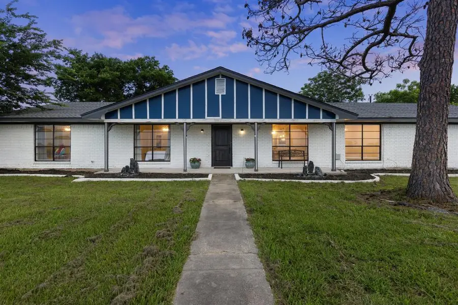 713 W Rosemary Street, Quinlan, TX 75474 - Image #3