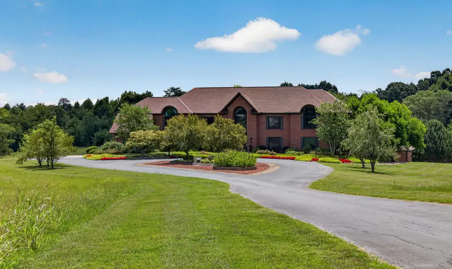 1329 W Hunt Rd, Maryville, TN 37801 - #2