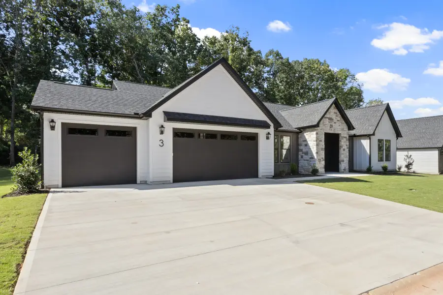 3 Inverrary Drive, Taylors, SC 29687 - #3