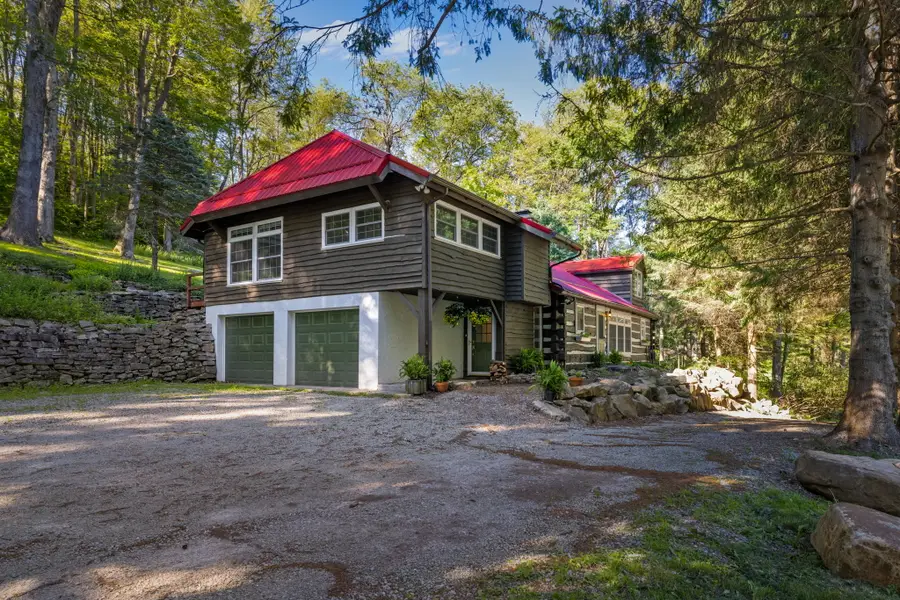 2240 County Line Road, Champion, PA 15622 - Image #2