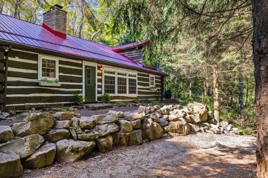 2240 County Line Road, Champion, PA 15622 - Image #3