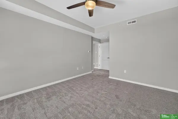 3201 Dodge Court #5607, Omaha, NE 68131