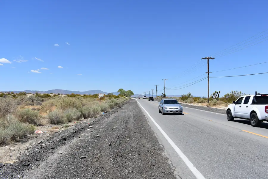 8700 E Palmdale, Littlerock, CA 93543 - Image #2