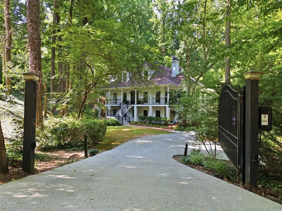400 Old Ivy Road Ne, Atlanta, GA 30342 - #2