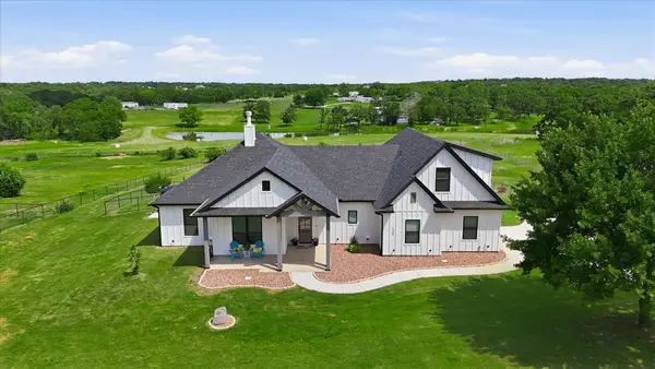 120 Grace View Road, Weatherford, TX 76088