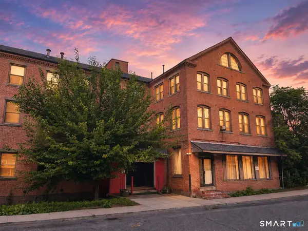 464 Pratt St Extension #105N, Meriden, CT 06450