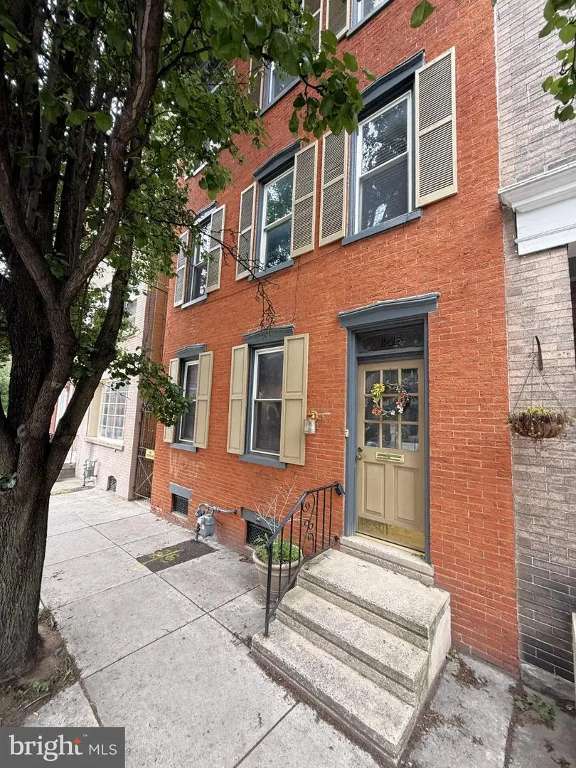 145 E Chestnut St, Lancaster, PA 17602 - #1