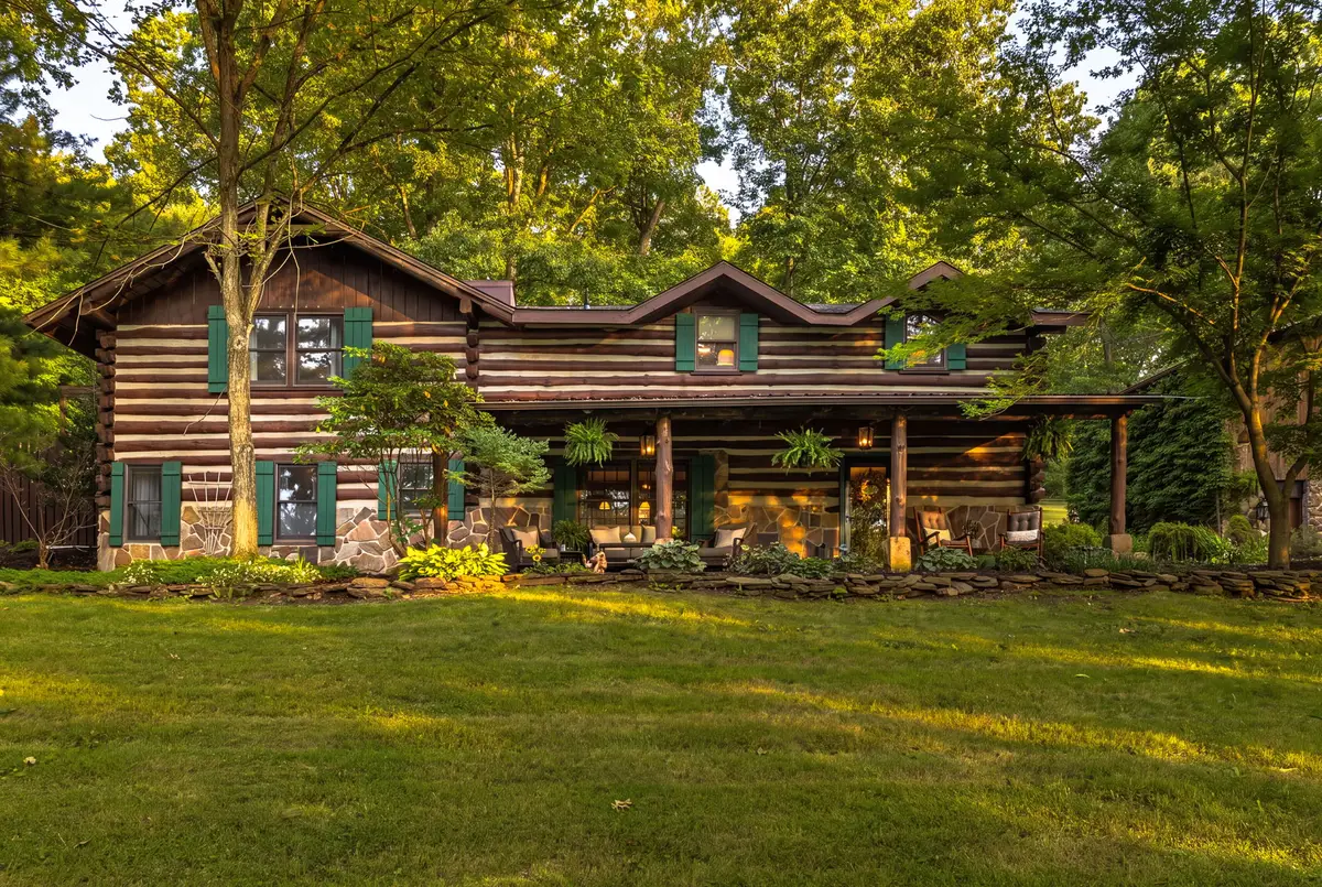 442 Strope Rd, Burgettstown, PA 15021 - #1