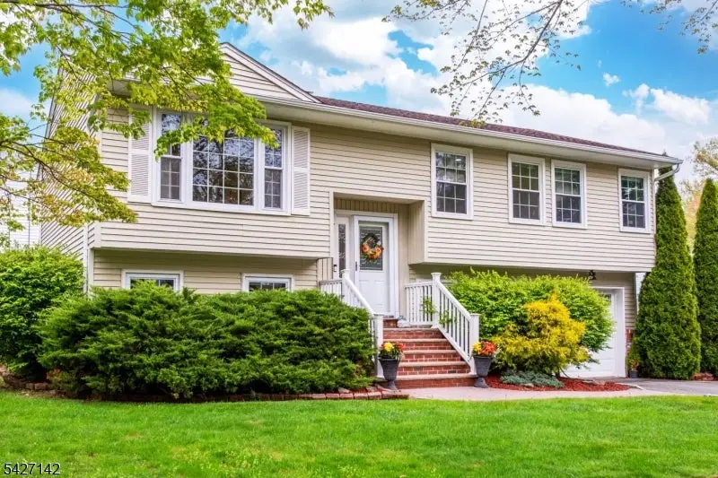 900 Sioux Ave, Lake Hiawatha, NJ 07034 - #3