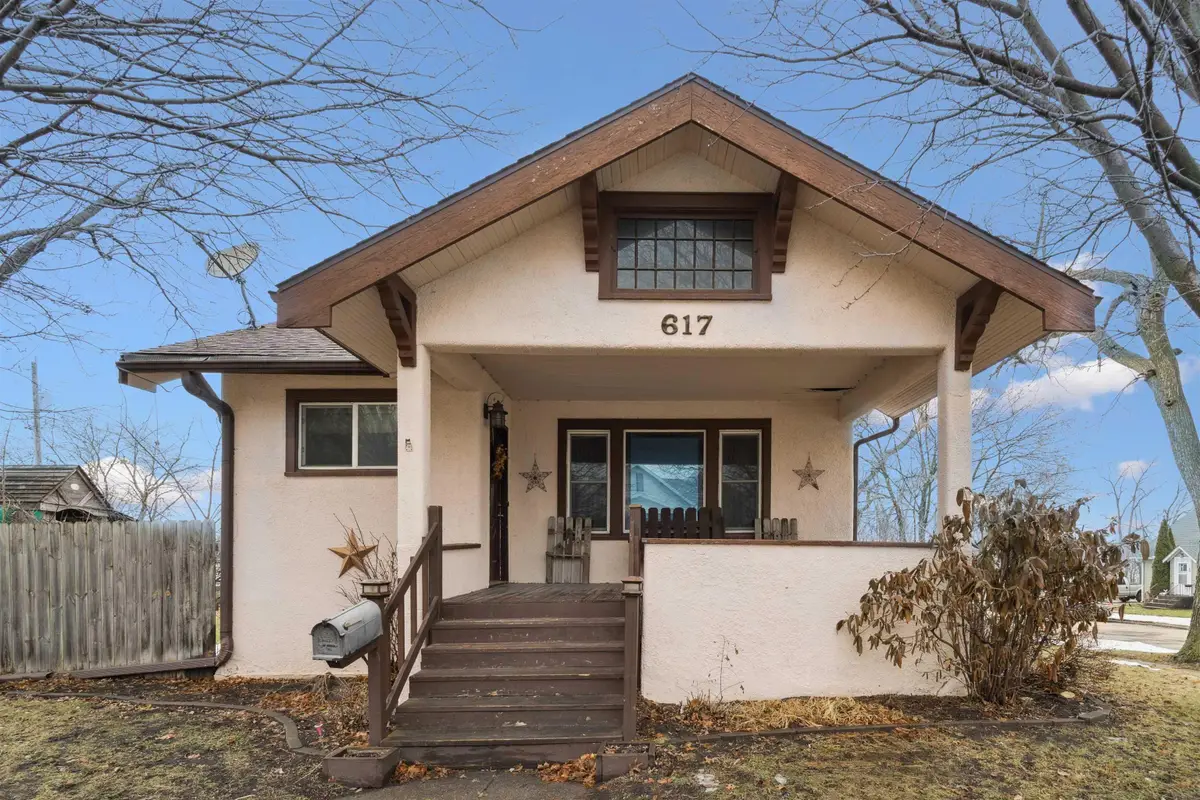 617 E Charles, Oelwein, IA 50662 - #1