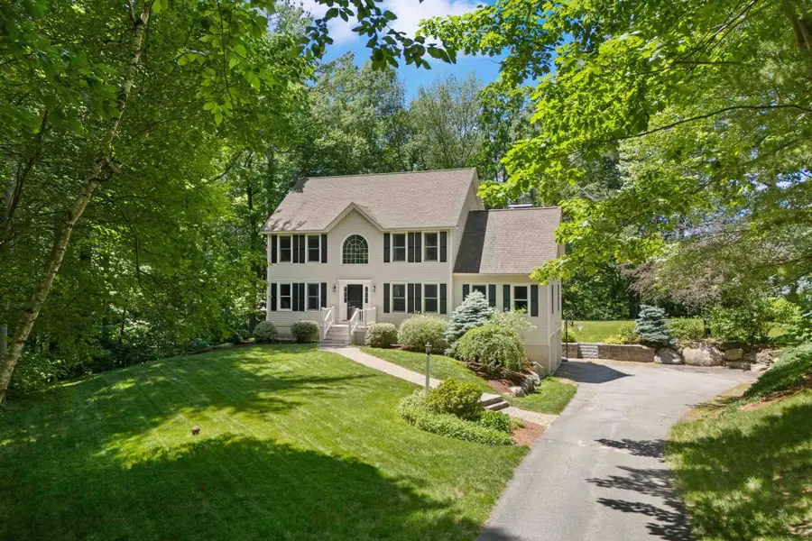 7 Premier Drive, Londonderry, NH 03053 - #3