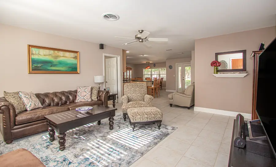 7864 15th Way N, Saint Petersburg, FL 33702 - #2
