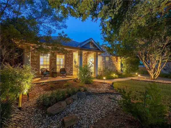 2812 Cascade Falls Dr, Austin, TX 78738