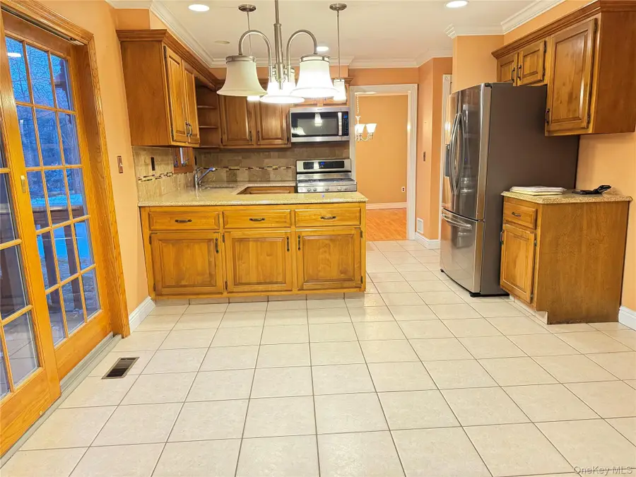 9 Glen Rose Court, West Nyack, NY 10994 - #3